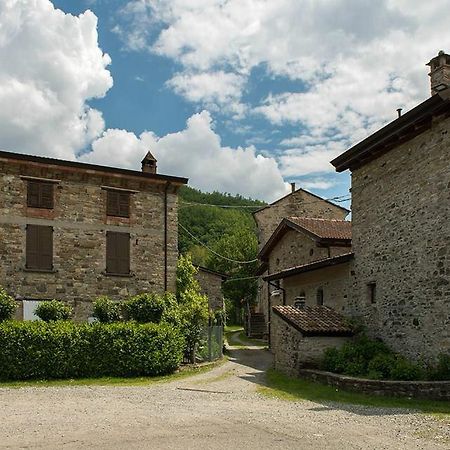Albergo Diffuso Casa Delle Favole Ferriere Exterior foto