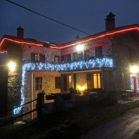 Albergo Diffuso Casa Delle Favole Ferriere Exterior foto